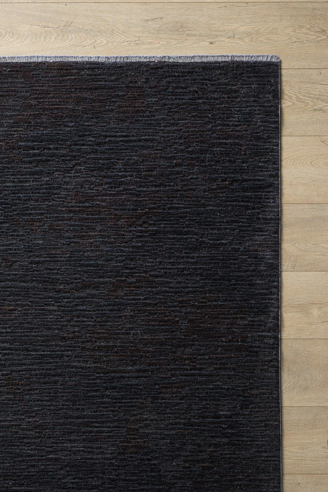 Obsidian Nights Solid Color Rug - R282QD