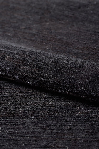 Obsidian Nights Solid Color Rug - R282QD