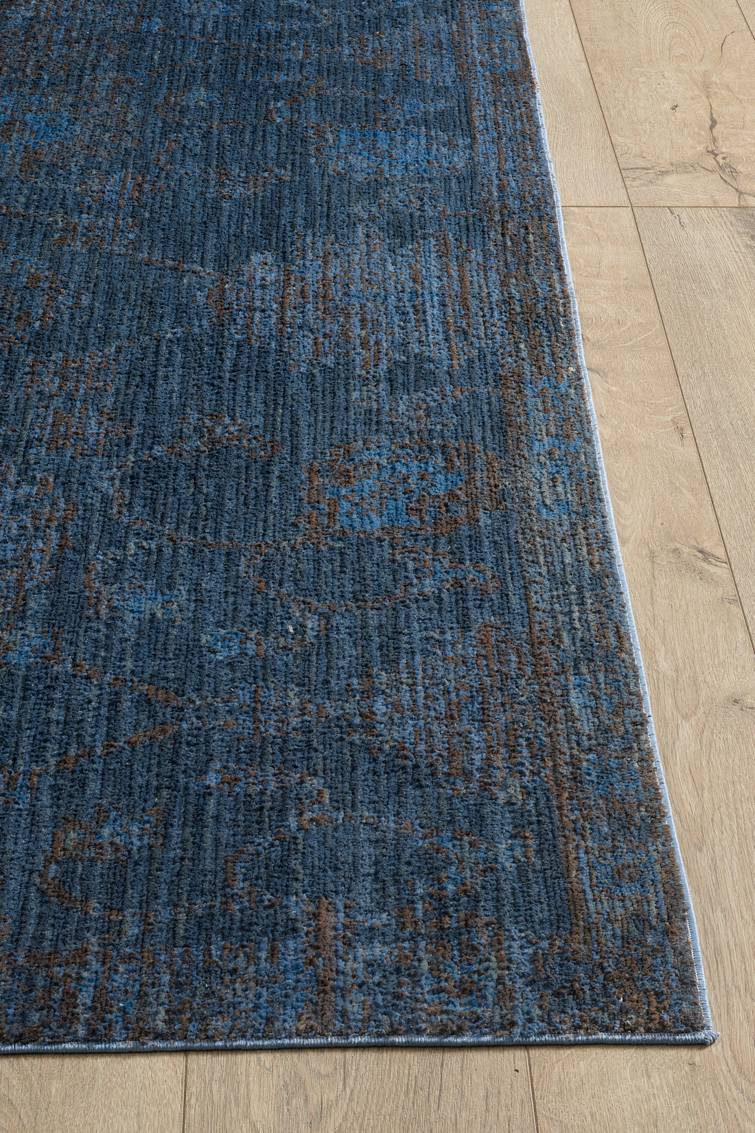 Arctic Breeze Premium Rug - R843QB