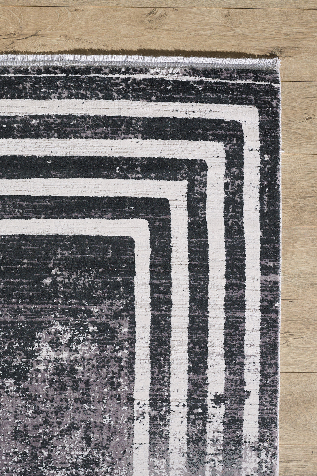 Geometric Eclipse Premium Rug - Charcoal - MT188