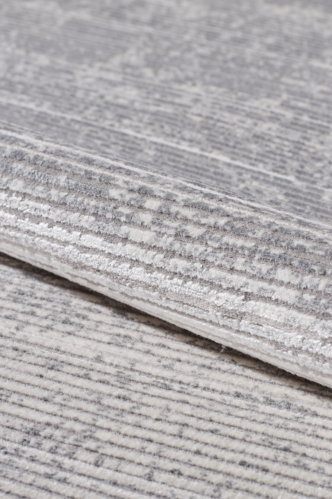 Radient Silver Haze Ombre Rug - M497D