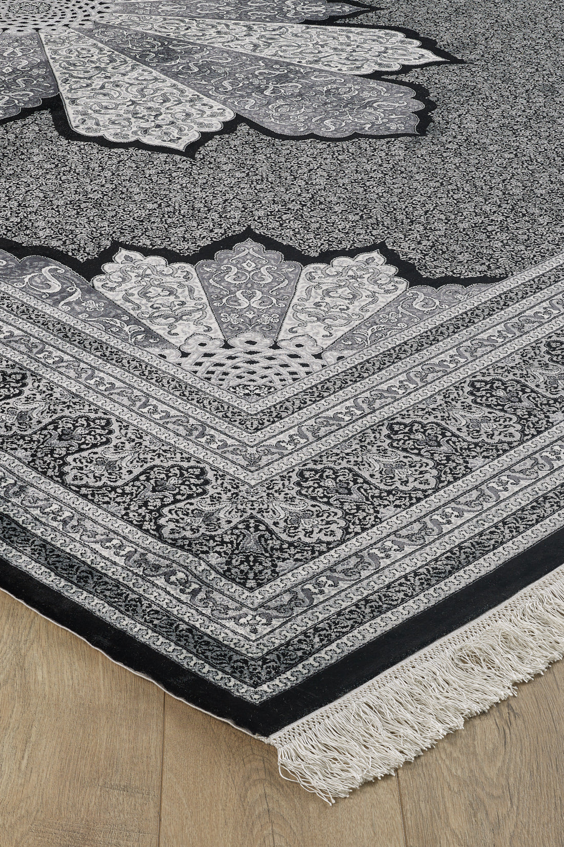 Istanbul Silk Medallion Rug - Obsidian - 1166D