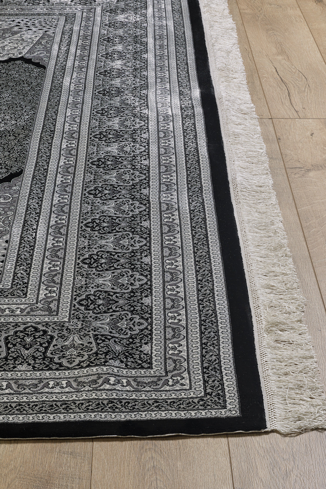 Istanbul Silk Medallion Rug - Obsidian - 1166D